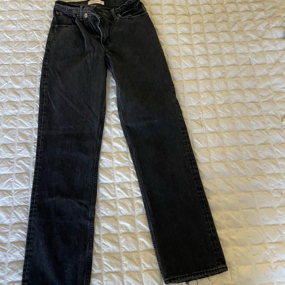 Abercrombie & Fitch black 90’s straight overlap button closure - Picture 4 of 11